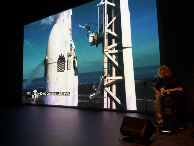 Ørjan Amundsen performing the soundtrack for his film; Cactus Land Remade – A Martian Gothic, at Rosendal Theatre. Photo: Daniel V. Hansen.