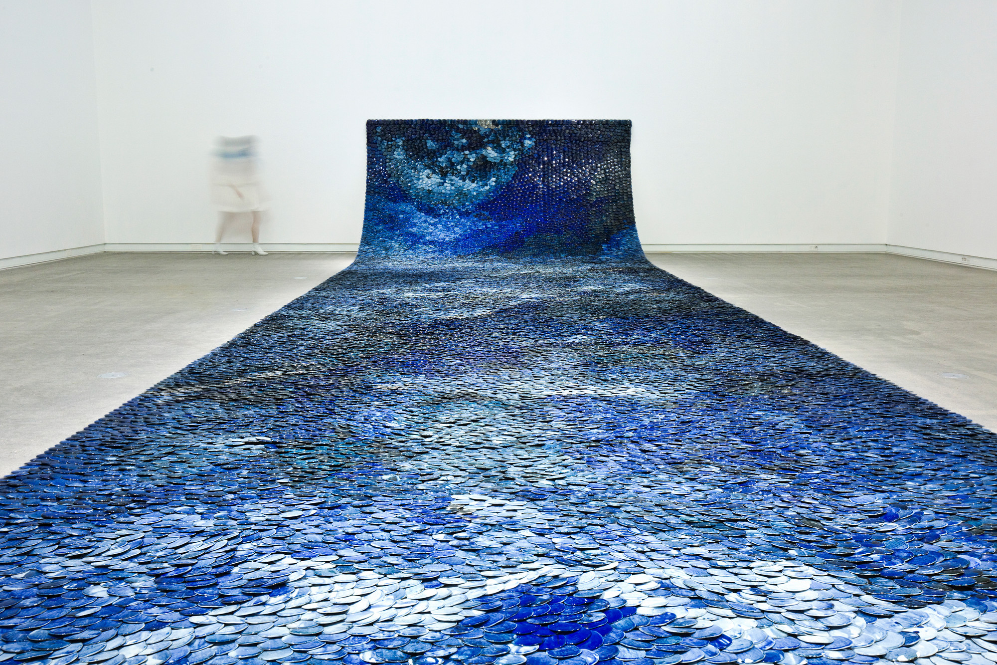 The Silk Roads, from The Exotic Dreams and Poetic Misunderstandings project. Solo exhibition at Kunsthall Grenland, 2019. Cobalt blue porcelain, 10 x 4 M. Photo: Aliona Pazdniakova