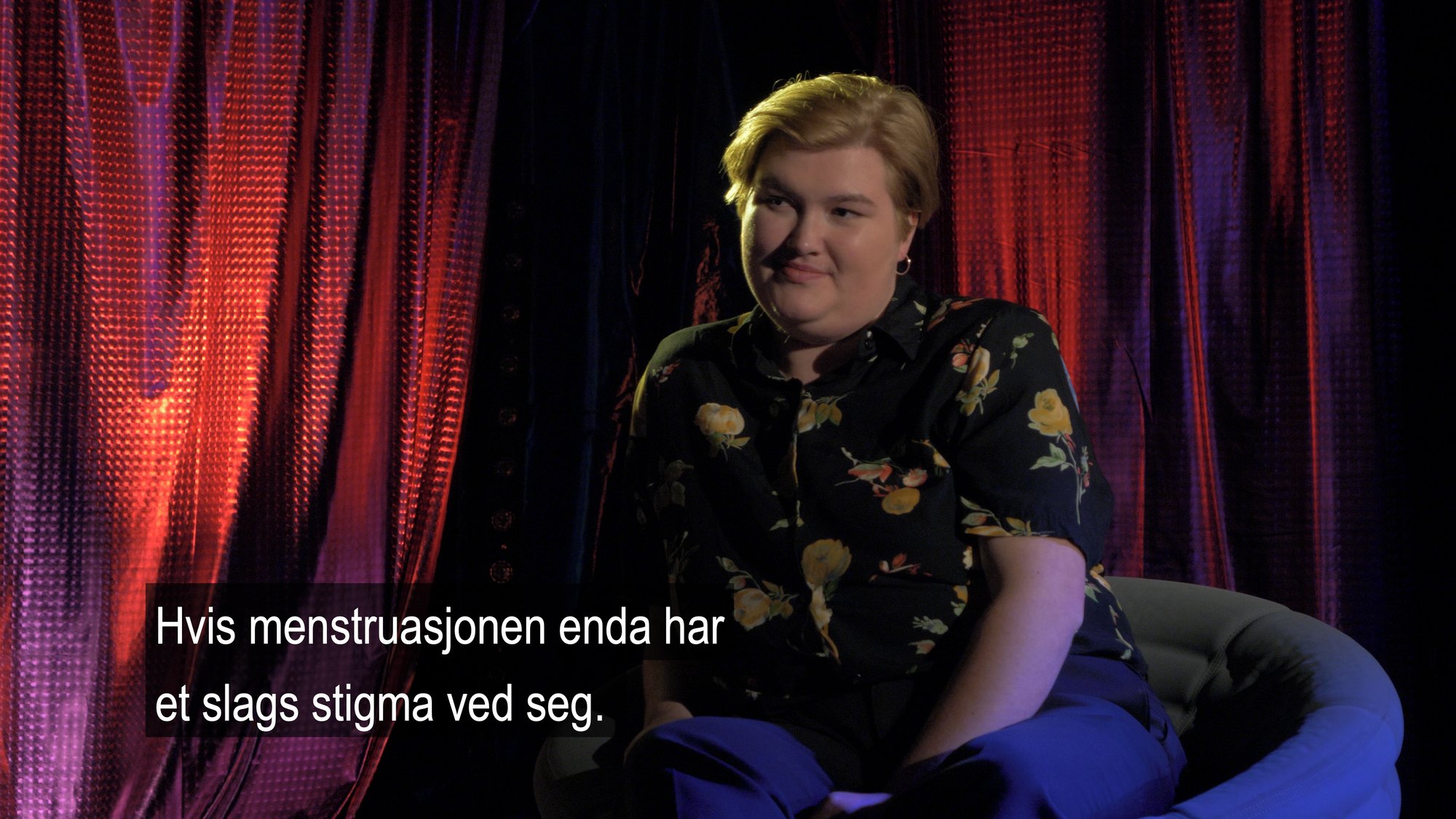 Filmstill from "Talkshow". A talkshow about menstruation, directed by Marin Håskjold for SYKLUS.