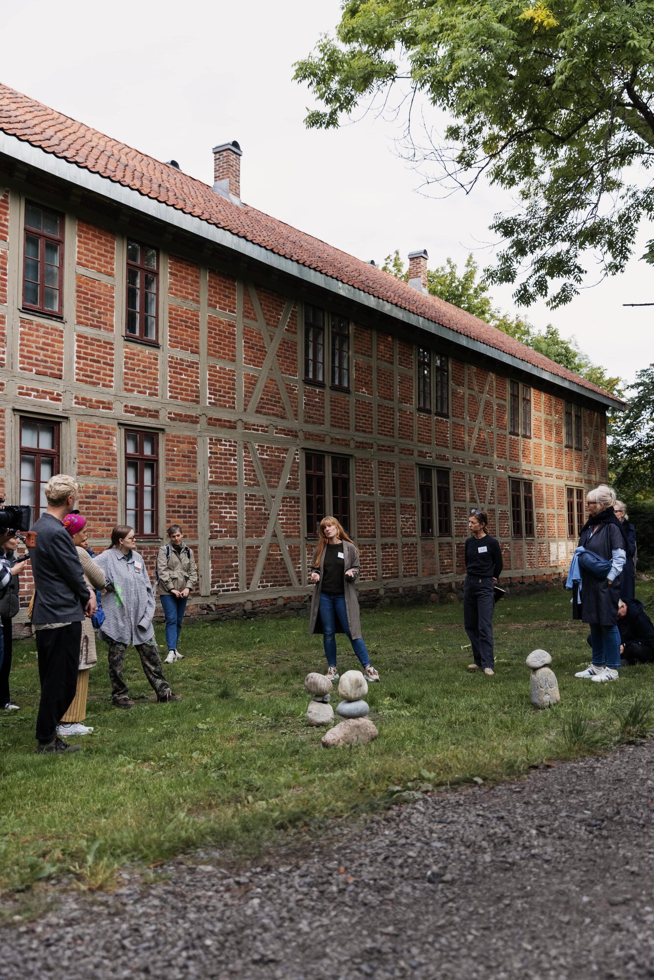 Artist walk & talk with artist Jennie Bringaker and Jenny Kinge from FEMTENSESSE.