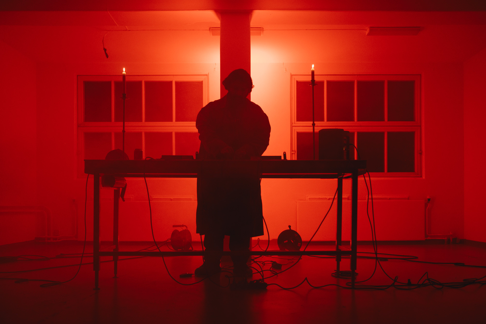 avenil Vasuky Jayapalan performing இனப ெகாைல ம ம பறப ஒலி நிைன சி ன / sonic monument of genocide and rebirth, as a part of Mutant Prospects at Velferden. Photo by Ljerka Kukurin for Coast Contemporary.