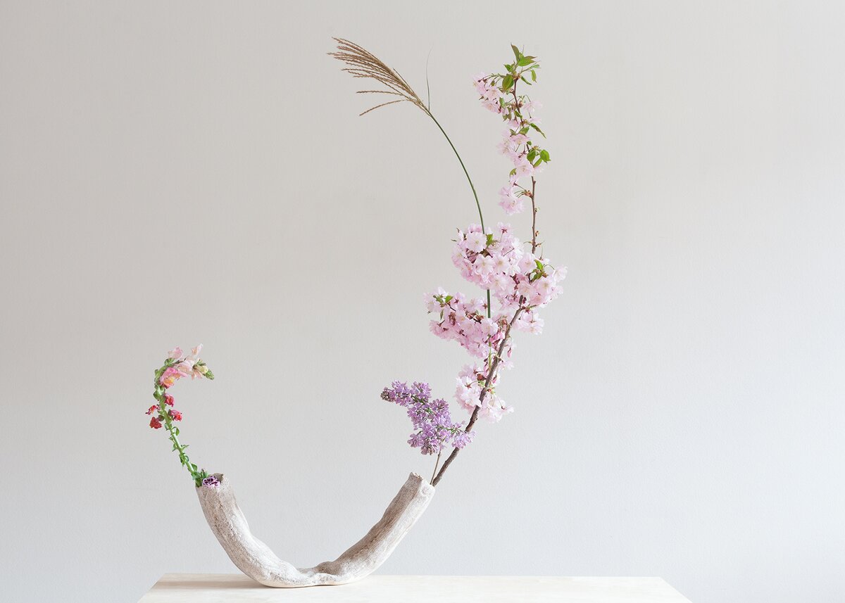 2-Flower Vase, high fired glazed porcelain on stoneware, 15 x 22 cm, 2019
