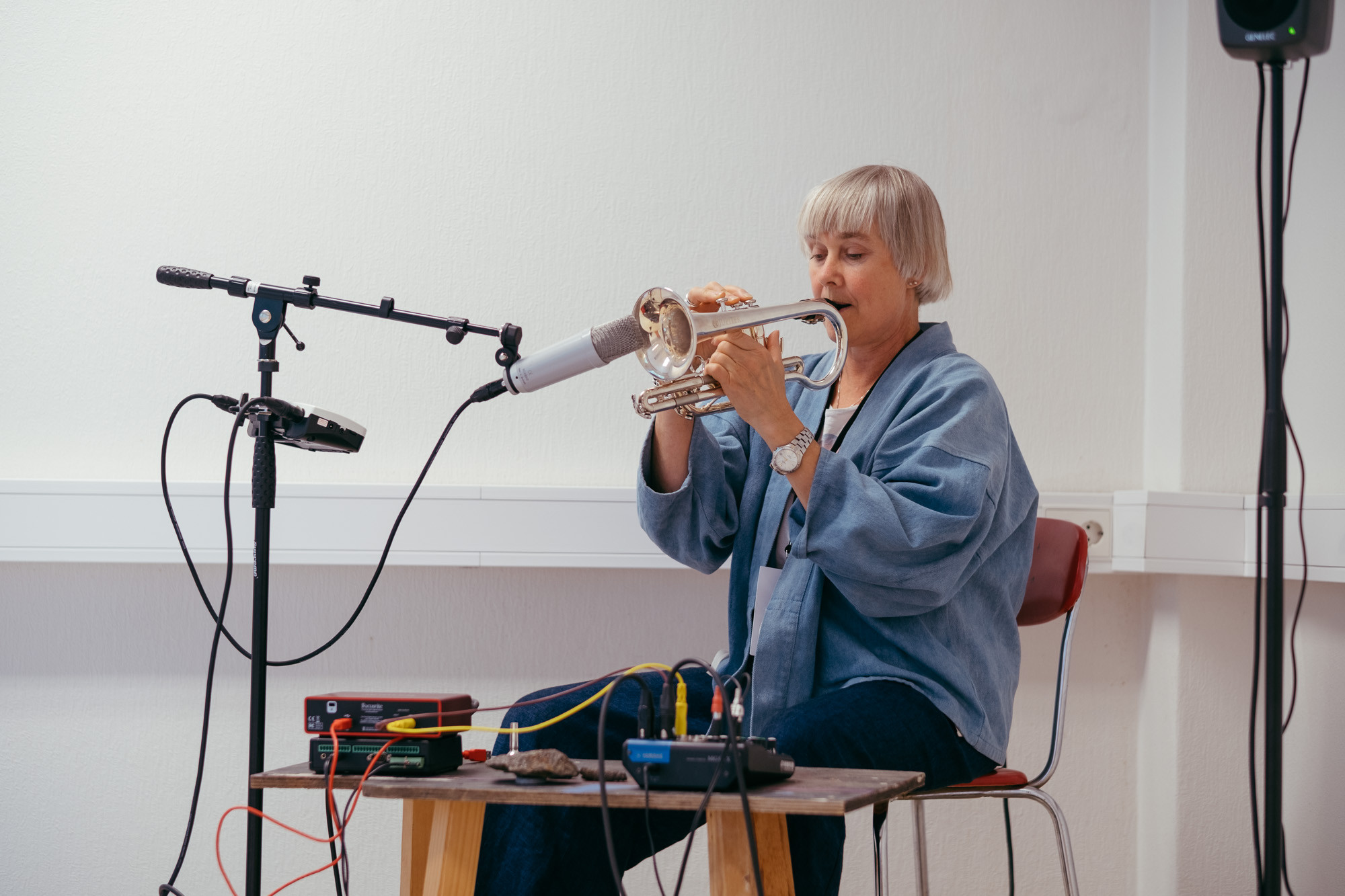 Siri Austen performing at Velferden. Photo by Ljerka Kukurin for Coast Contemporary.